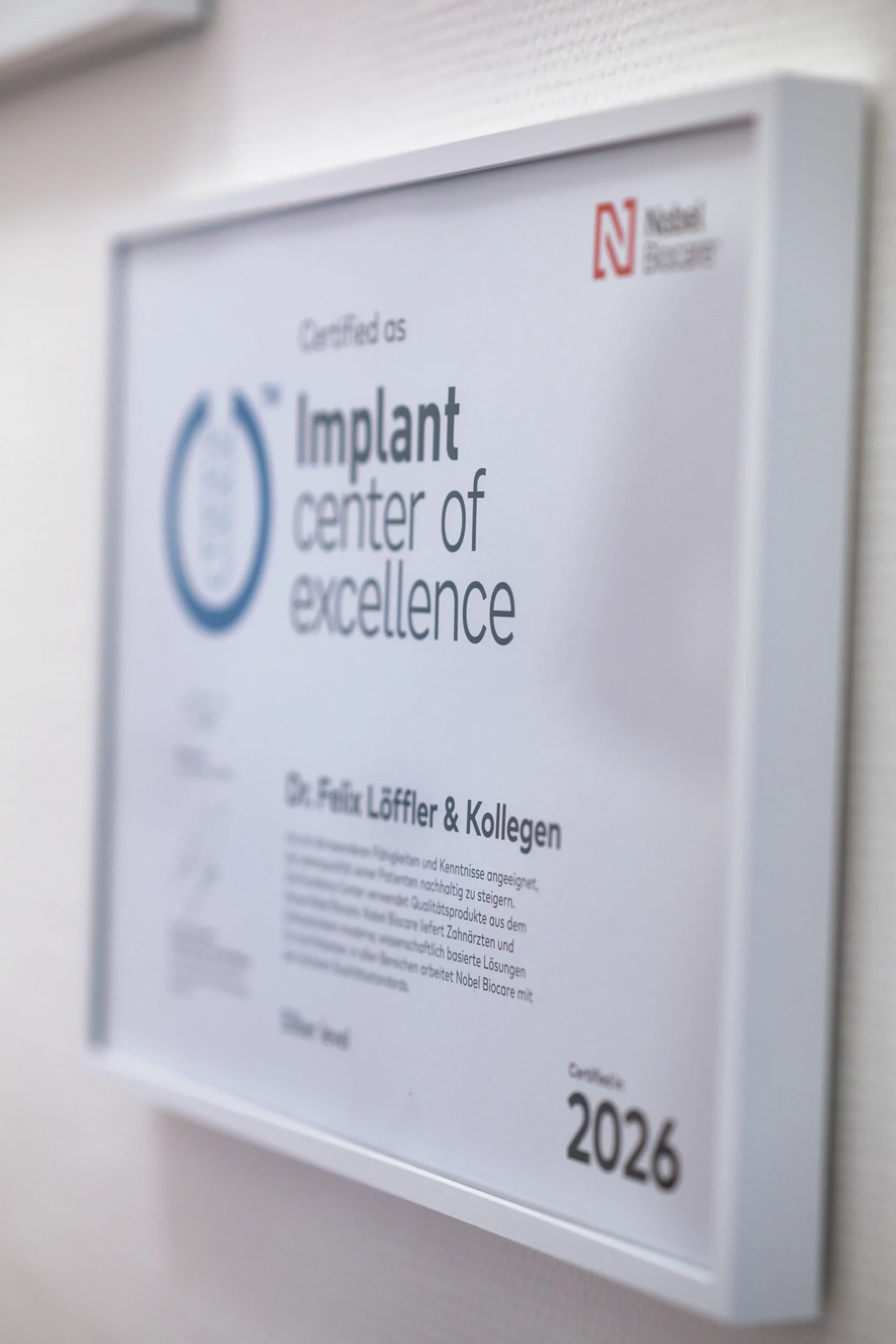 Zertifiziertes Implant Center of Excellence Zertifizierung als Implant Center of Excellence